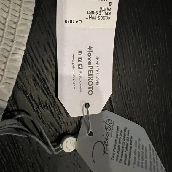 Peixoto mini skirt in white. Size small. - Picture 9 of 9